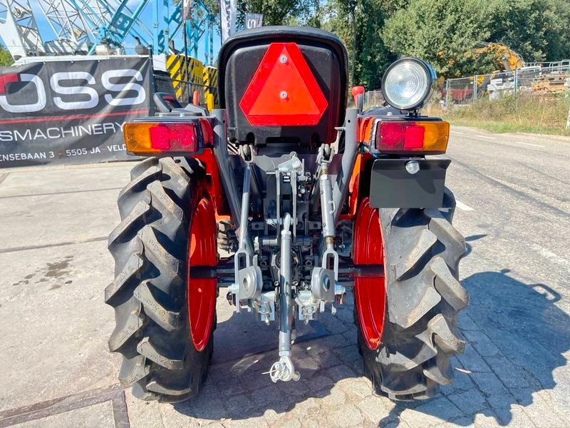 Tracteur agricole neuf Kubota B2441 - 24hp 4WD - New / Unused – Image 5