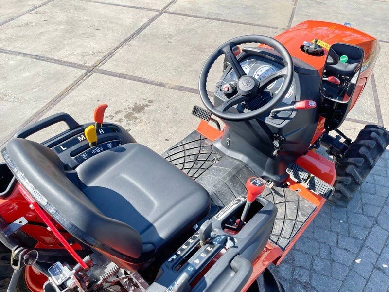 Tracteur agricole neuf Kubota B2441 - 24hp 4WD - New / Unused – Image 2