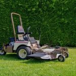 Tondeuse autoportée Grasshopper 524 V-42 à montage frontal